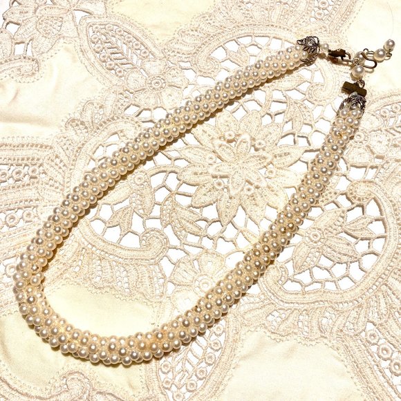 Pearl Choker Necklace with hook clasp VINTAGE